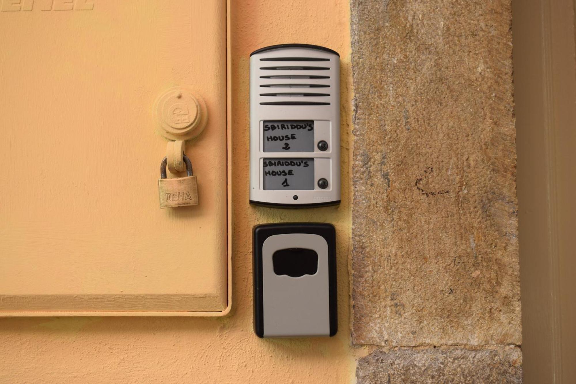 Sbiriddu'S House Apartment Taormina Bagian luar foto