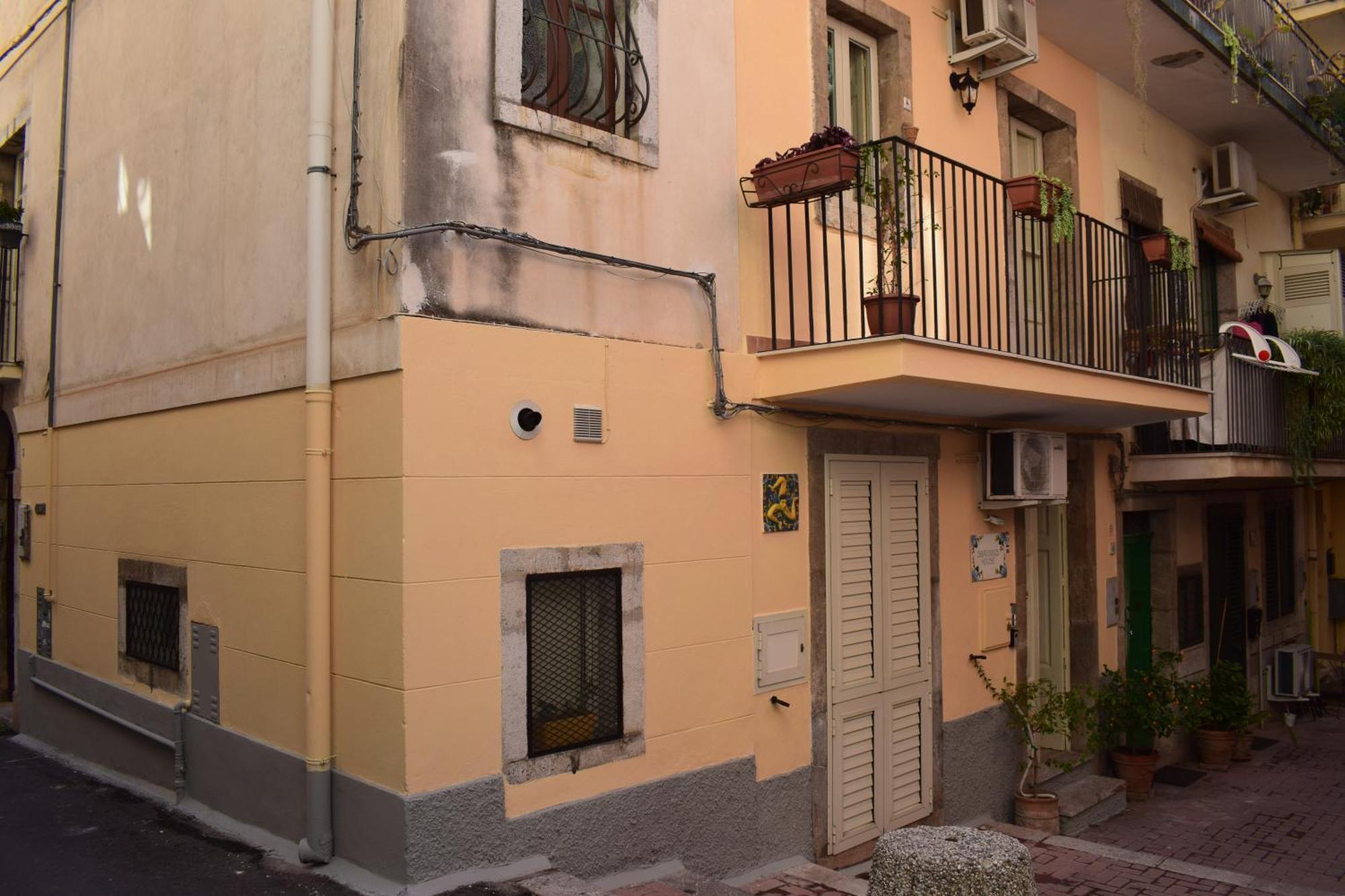 Sbiriddu'S House Apartment Taormina Bagian luar foto