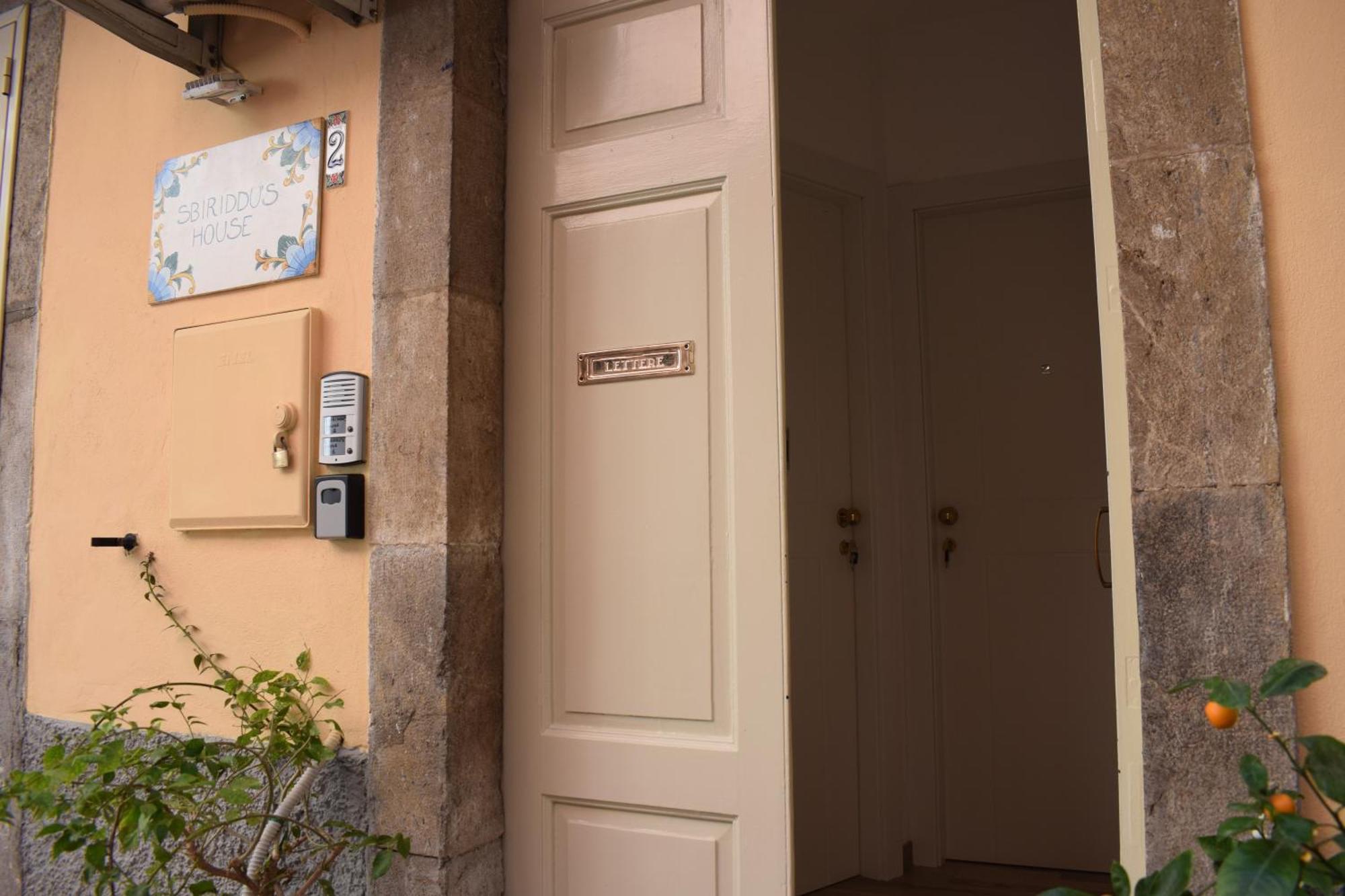 Sbiriddu'S House Apartment Taormina Bagian luar foto