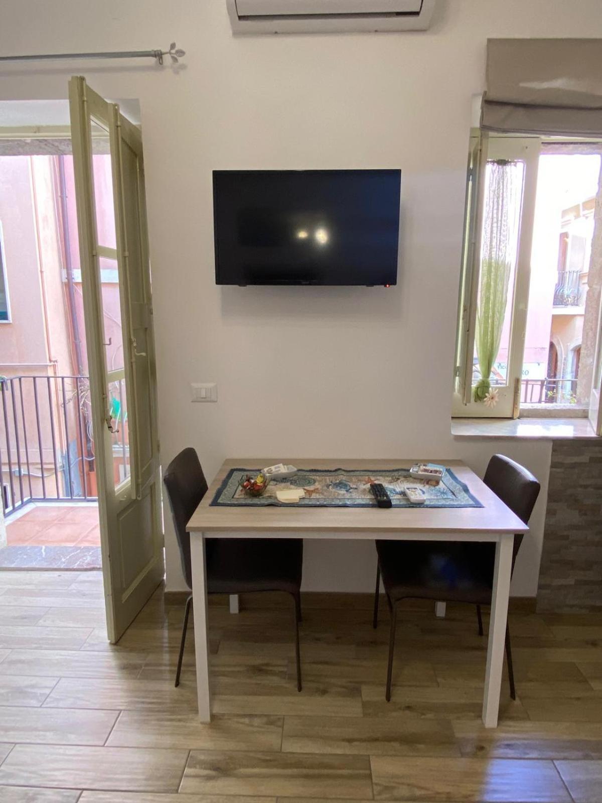 Sbiriddu'S House Apartment Taormina Bagian luar foto